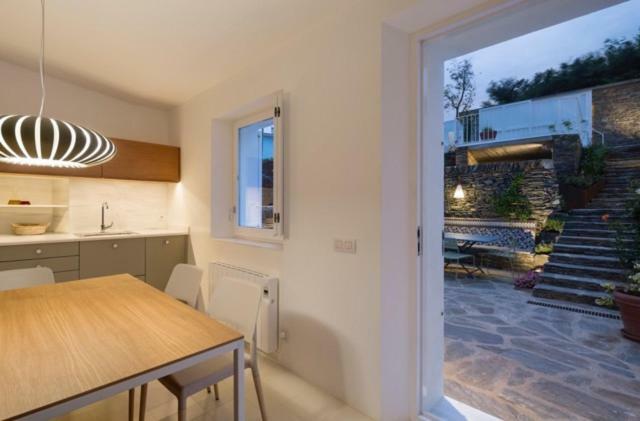 Centric Townhouse With Sea View - Casa Marta Cadaqués Exterior foto